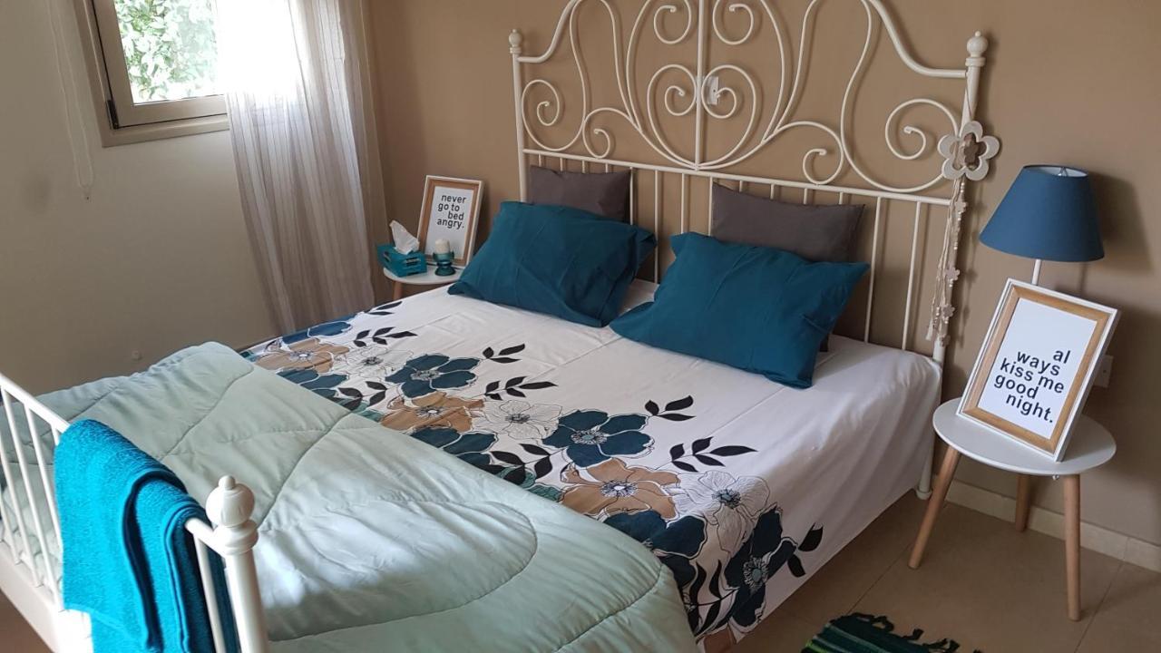 Kerynia Apartments Paphos Bagian luar foto