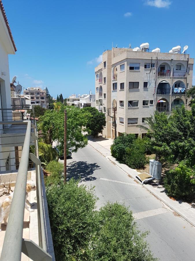 Kerynia Apartments Paphos Bagian luar foto