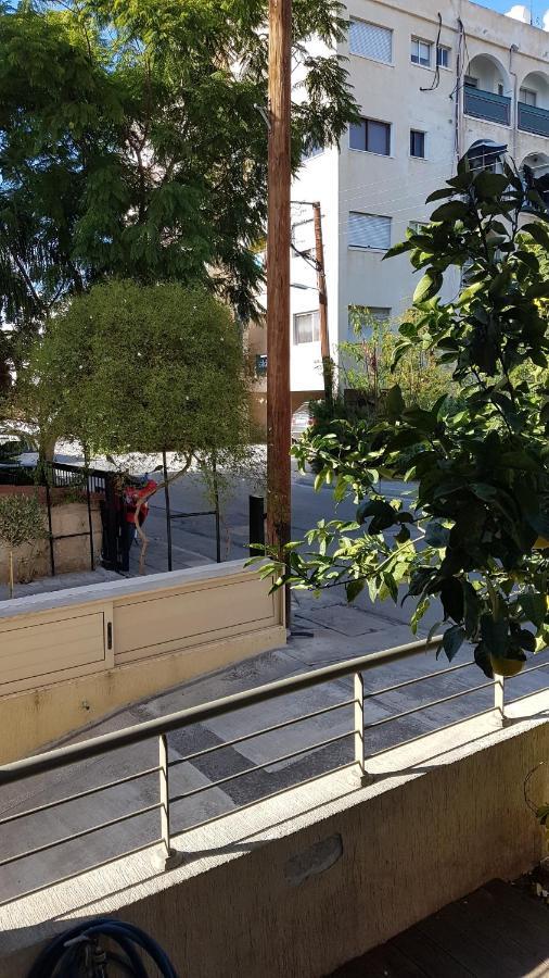 Kerynia Apartments Paphos Bagian luar foto