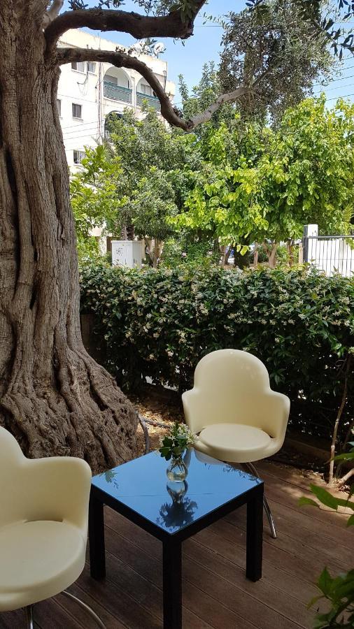 Kerynia Apartments Paphos Bagian luar foto