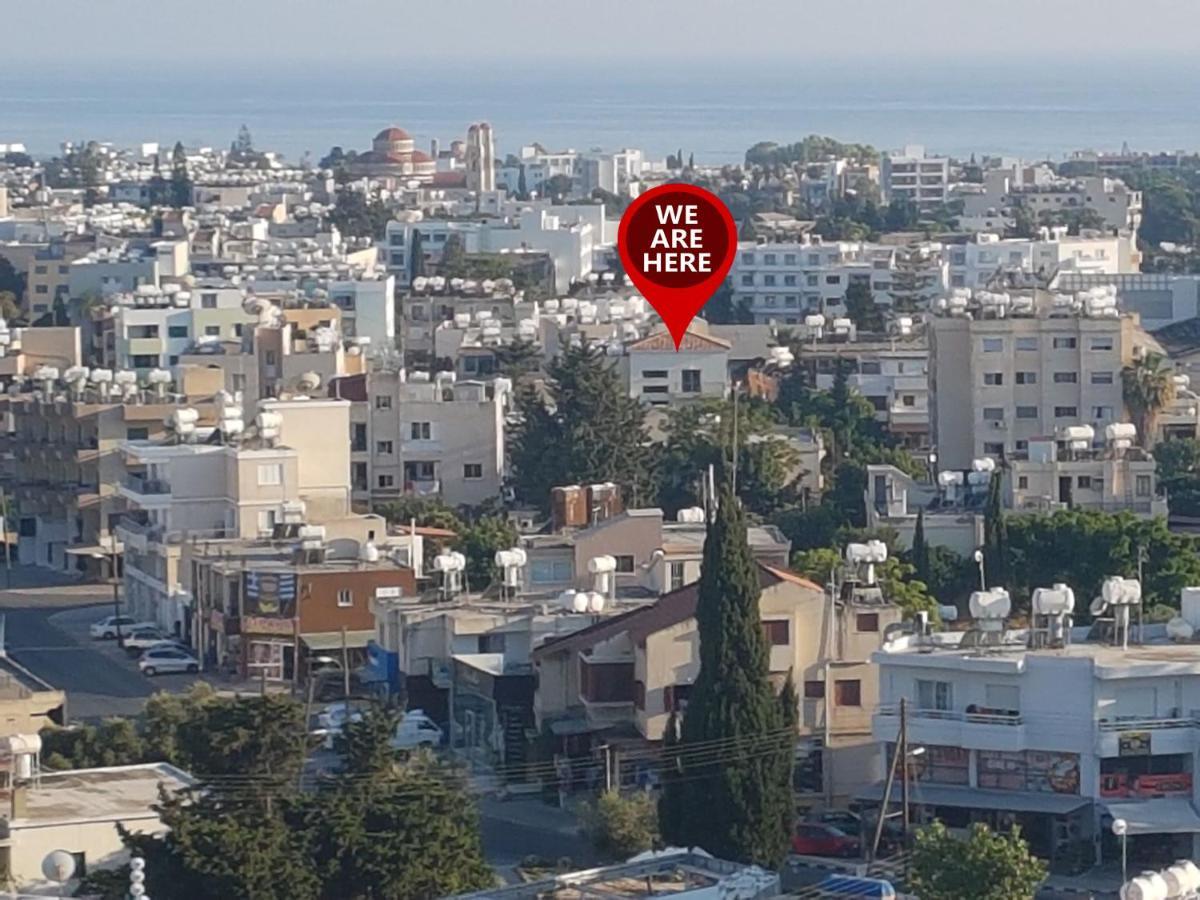 Kerynia Apartments Paphos Bagian luar foto
